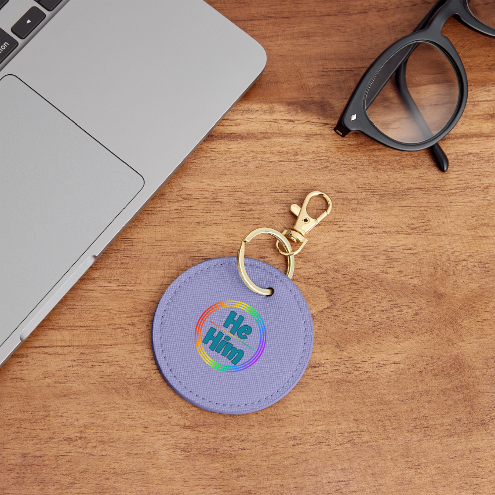 He/Him Pronomen Regenbogenkreis - BOUTIQUE Schlüsselanhänger - Lavendel