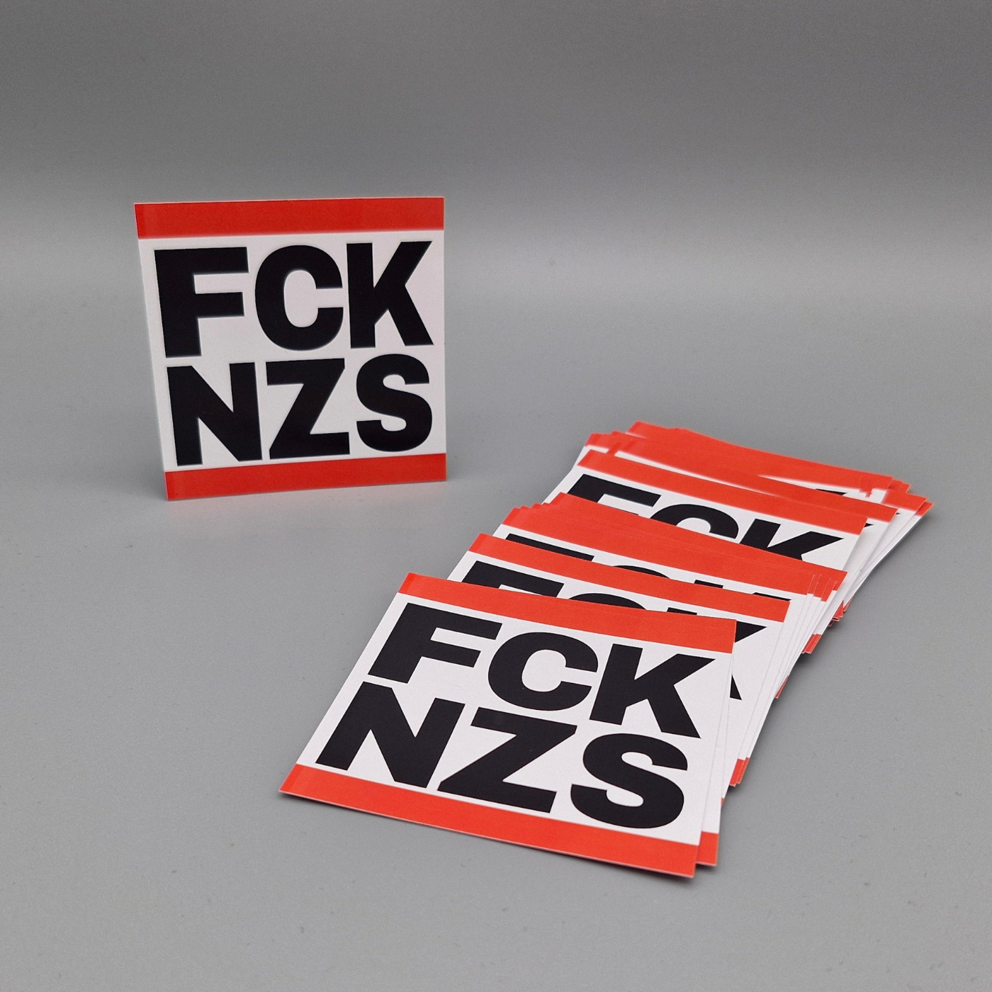 FCK NZS - Sticker, 30 Stück (5,2cm x 5,2cm)