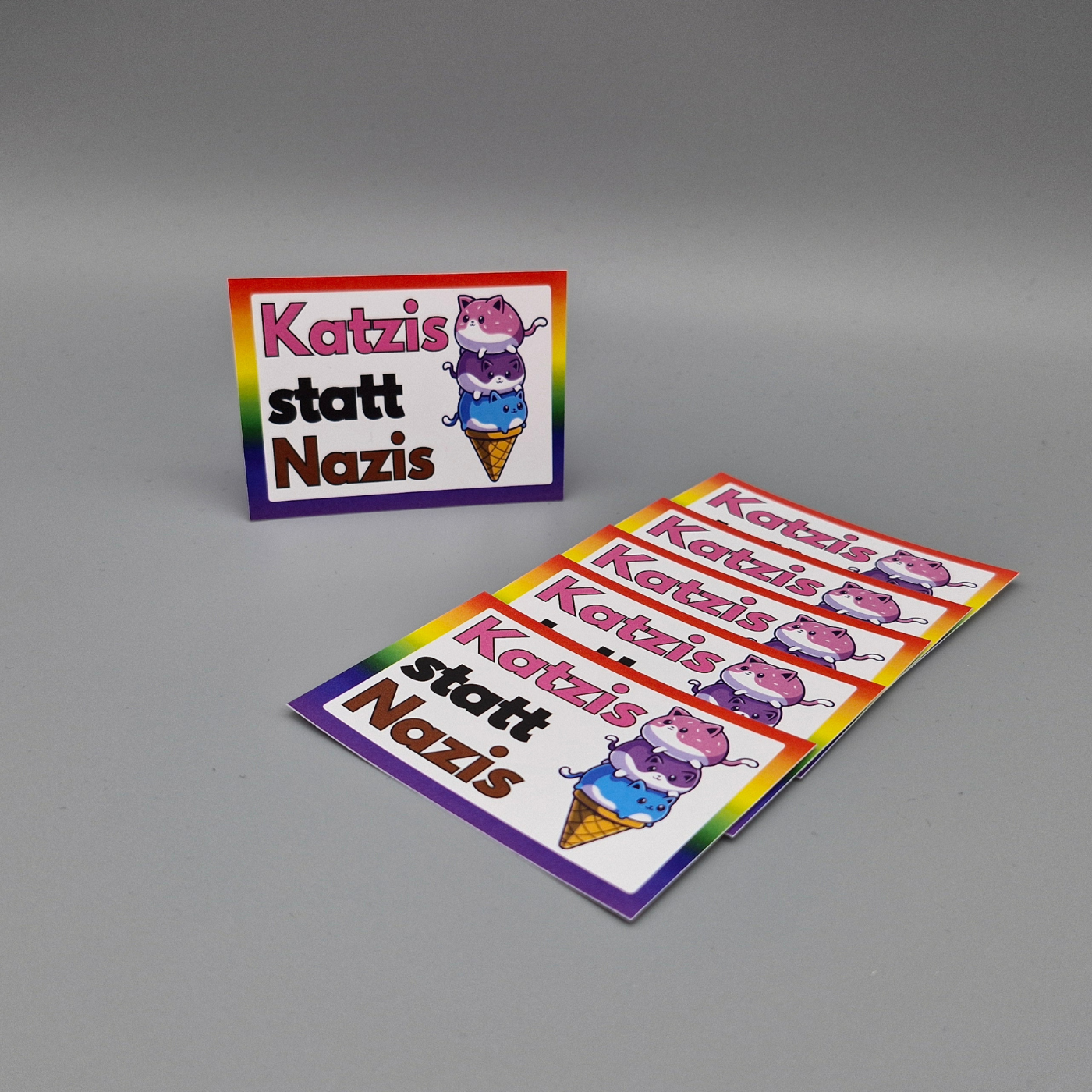 Katzis statt Nazis Stickerpack gegen Rechts (30 Sticker, 5 Motive)