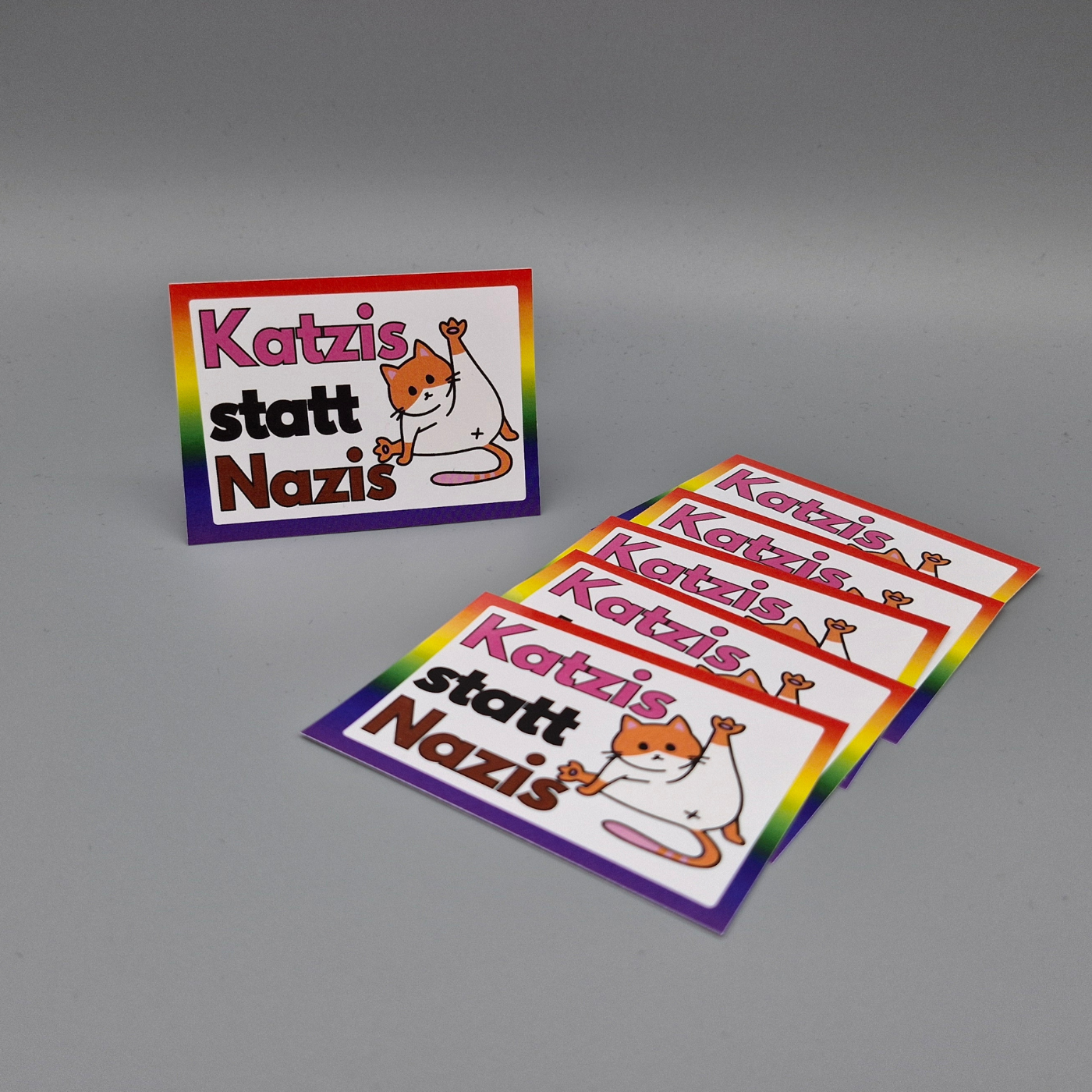 Katzis statt Nazis Stickerpack gegen Rechts (30 Sticker, 5 Motive)