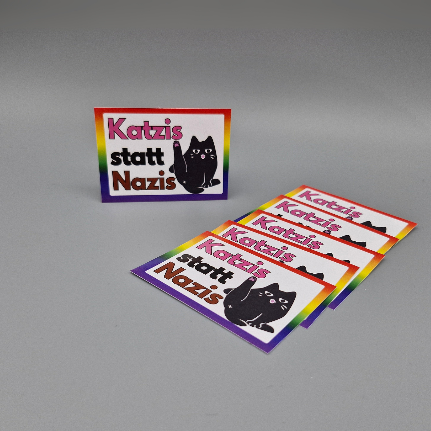 Katzis statt Nazis Stickerpack gegen Rechts (30 Sticker, 5 Motive)