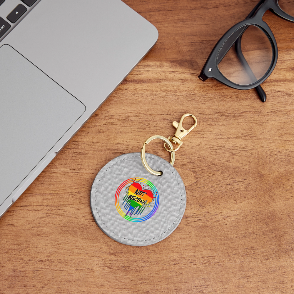 Queer Not Wrong "Regenbogenkreis Edition" - BOUTIQUE Schlüsselanhänger - Grau