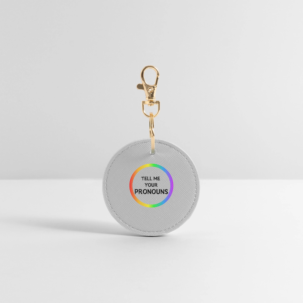 Tell me your Pronouns Regenbogenkreis - BOUTIQUE Schlüsselanhänger - Grau