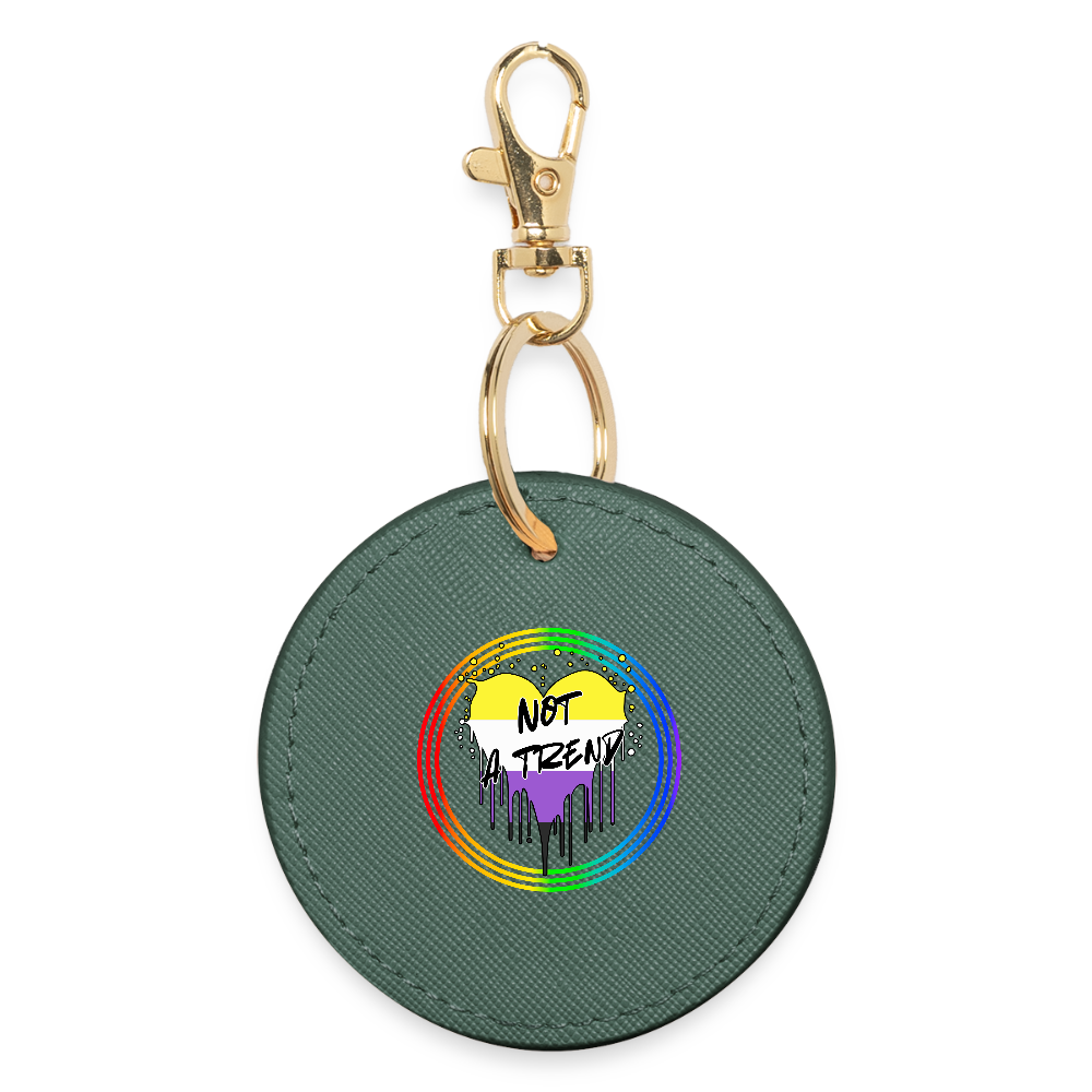 Nonbinary Not a Trend "Regenbogenkreis Edition" - BOUTIQUE Schlüsselanhänger - Fichte
