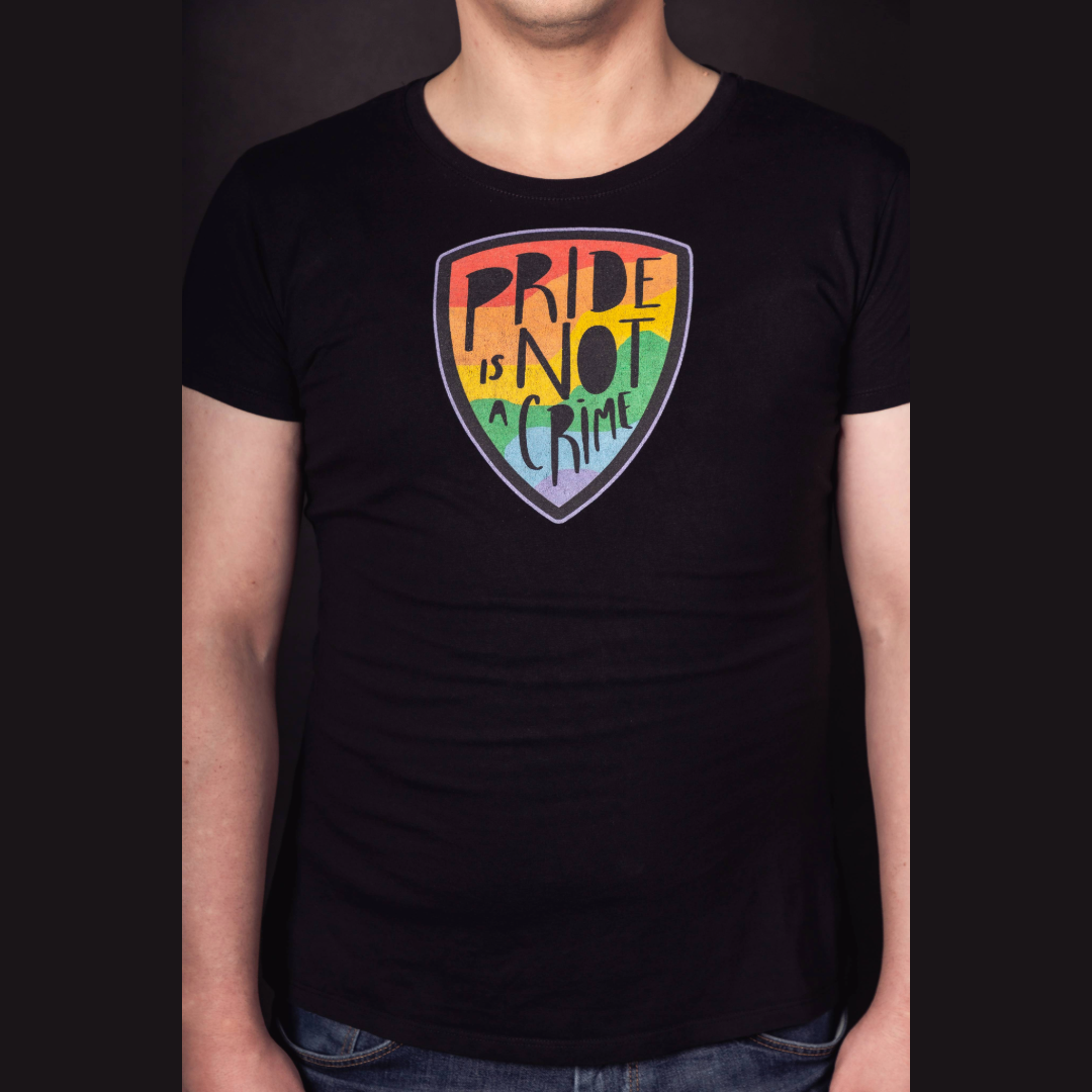 Pride is not a Crime Badge "Frauen" T-Shirt