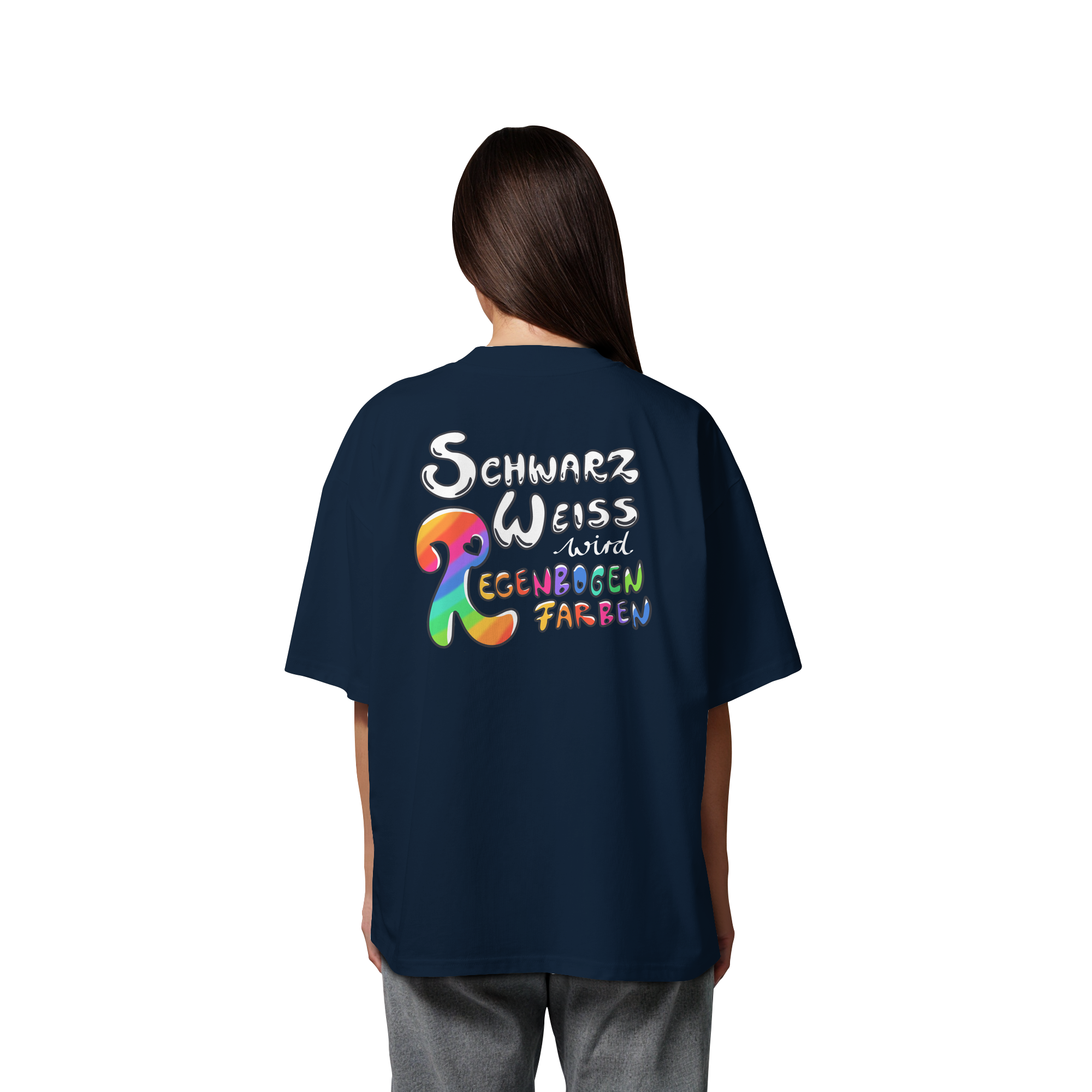 Schwarz Weiß wird Regenbogen Farben Backprint (dunkel) - Organic Oversize Shirt